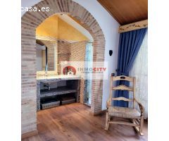 Casa de Pueblo en Venta en Valencia de las Torres, Valencia