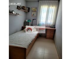 Casa de Pueblo en Venta en Valencia de las Torres, Valencia