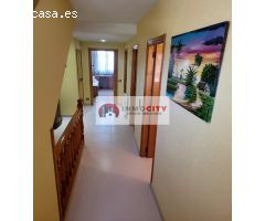Casa de Pueblo en Venta en Valencia de las Torres, Valencia