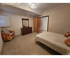 Piso en Venta en Valencia de las Torres, Valencia