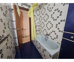 Piso en Venta en Valencia de las Torres, Valencia