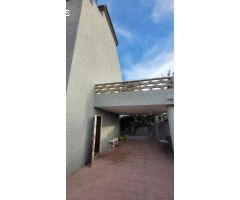 Chalet en Venta en Valencia de las Torres, Valencia
