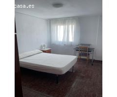 Piso en Venta en Valencia de las Torres, Valencia