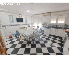 Casa de Pueblo en Venta en Picassent, Valencia