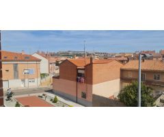 DUPLEX DE 1 DORMITORIO EN LA FLECHA (VALLADOLID)