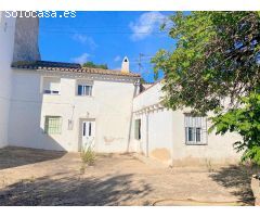 CASA CON TERRENO AMPLIO EN LA FONT DE LA FIGUERA