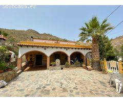 Casa de campo en Venta en Berja, Almería