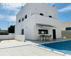 Villa de Lujo en Venta en Ejido, El, Almería