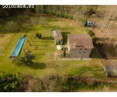 MASIA DE PIEDRA DE ALTO STANDING EN LA GARROTXA