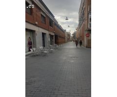 Venta de Piso y Local  (posible DUPLEX) en El Prat de Llobregat, zona peatonal