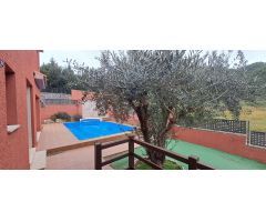 Chalet en Venta en Agullana, Girona