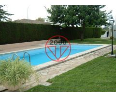 Chalet en Venta en Los Torrentes, Valencia