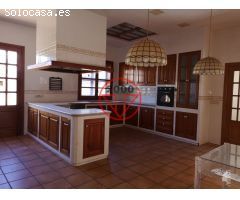 Chalet en Venta en MASSARROCHOS, Valencia