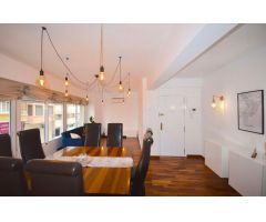 SE ALQUILA ESPECTACULAR VIVIENDA AMUEBLADA CON MUEBLES DE DISEÑO