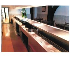 Bar-Restaurante en funcionamiento