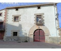 **¡Descubre la Casa Mugicoa! Un hogar lleno de historia y posibilidades en Arraiza**