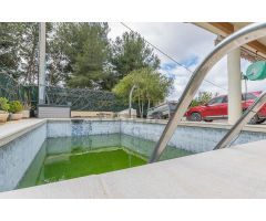 Ref 04183 Exclusiva chalet en Lliria con piscina, luz, agua  potable y agua de riego