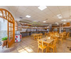 Ref. 04207.- Amplio local Restaurante en Villar del Arzobispo