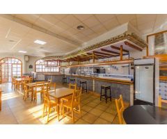 Ref. 04207.- Amplio local Restaurante en Villar del Arzobispo