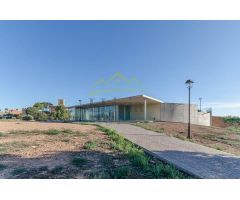 Ref. 04234.- EXCLUSIVA- Solar en Benisanó, zona Castillo, junto todos los servicios.