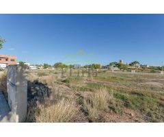 Ref. 04234.- EXCLUSIVA- Solar en Benisanó, zona Castillo, junto todos los servicios.