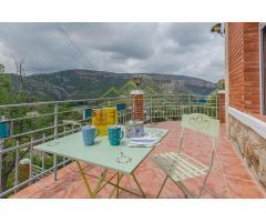 Ref. 04212 - EXCLUSIVA - Chalet independiente con vistas panorámicas en Chulilla, zona urbana.