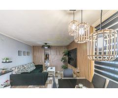 Ref 04269 - Chalet en venta en Urb. Les Mallaes - reformado y con piscina