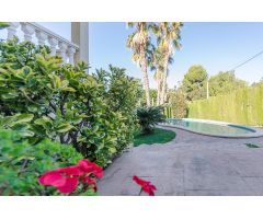 Ref. 04244 - EXCLUSIVA - Chalet con piscina en urbanización la Lloma (Olocau)
