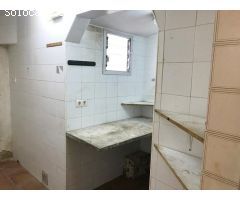 LOCAL COMERCIAL CON POSIBILIDAD DE HACER VIVIENDA