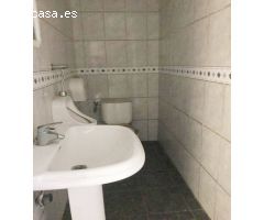 LOCAL COMERCIAL CON POSIBILIDAD DE HACER VIVIENDA
