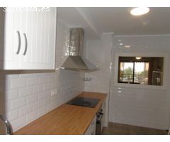 MAGNIFICA VIVIENDA EN ALQUIER FRENTE EL PUERTO