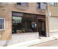 SE VENDE LOCAL EN VILLARES DE LA REINA