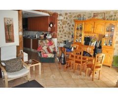 CHALET ADOSADO EN NEGRILLA DE PALENCIA CON PISCINA