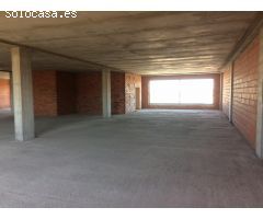 VENTA O ALQUILER DE 1.000 M2 DE LOCAL COMERCIAL EN POLÍGONO MONTALVO III.