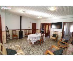 Finca con muchas posibilidades en Quart de les Valls