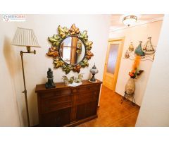 CHALET EN LA URB. LA PAZ DE GILET
