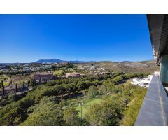 Apartamento en Venta en Benahavís, Málaga