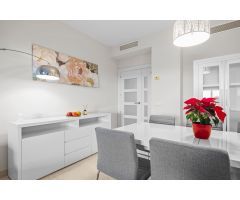 Apartamento en Venta en Benahavís, Málaga
