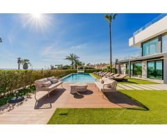 Chalet en Venta en Estepona, Málaga