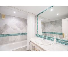 Apartamento en Venta en Benahavís, Málaga