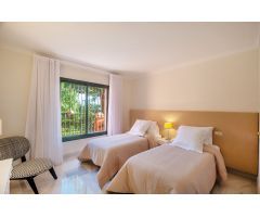 Apartamento en Venta en Benahavís, Málaga