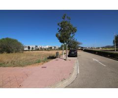 Se vende excelente parcela urbana en el pueblo de El Vergel, Alicante.