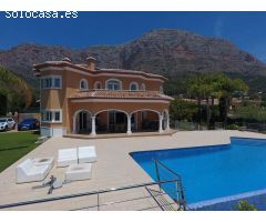 Villa de lujo en el Montgo en Javea