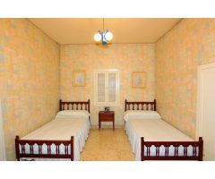 AMPLIA VILLA A LA VENTA EN PEDREGUER GV2018585-A