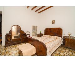 Casa de pueblo de 6 dormitorios a la venta en Parcent, Valle de Jalón, Costa Blanca.