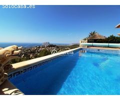 Villa con ESPECTACULARES vistas al mar en venta en Moraira