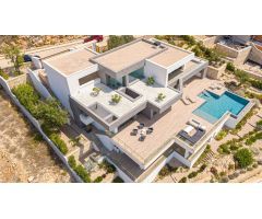 Impresionante villa de lujo a la venta en Benitachell con fantasticas vistas al mar.