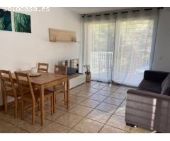 Propiedad con encanto en venta en Gandia con tres villas, piscina privada y potencial infinito