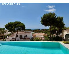 Villa Enebro. Extraordinaria villa en Moraira con orientación Sur y vistas al mar. Costa Blanca.