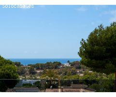 Villa Enebro. Extraordinaria villa en Moraira con orientación Sur y vistas al mar. Costa Blanca.